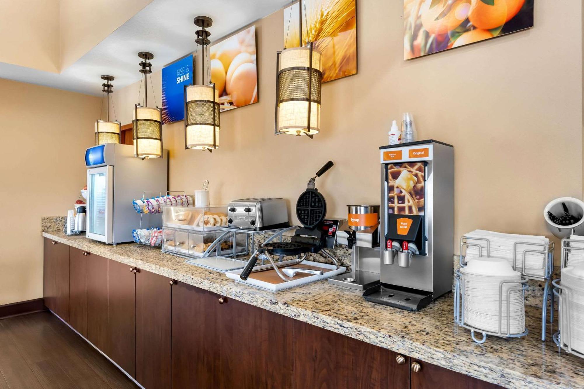 Comfort Suites Clovis Esterno foto